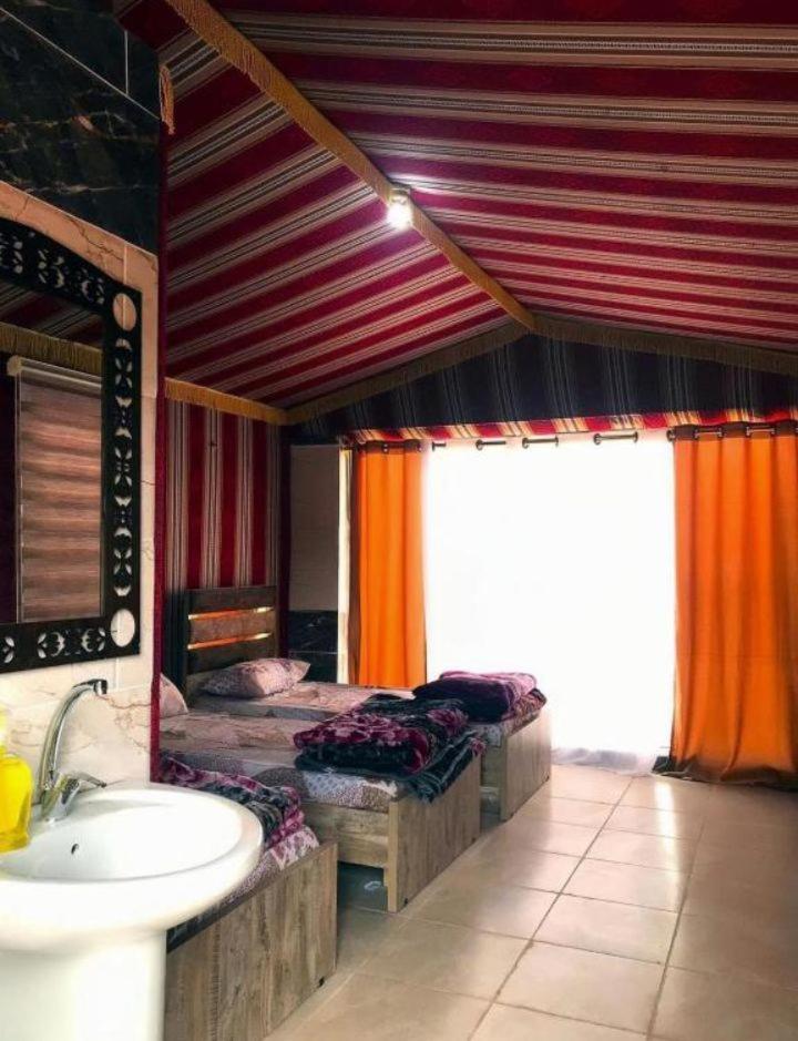 Night Magic Camp Hotel วาดิรัม ภายนอก รูปภาพ